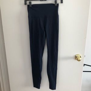 Lululemon High Waisted Leggings, Blue. Size 4.
